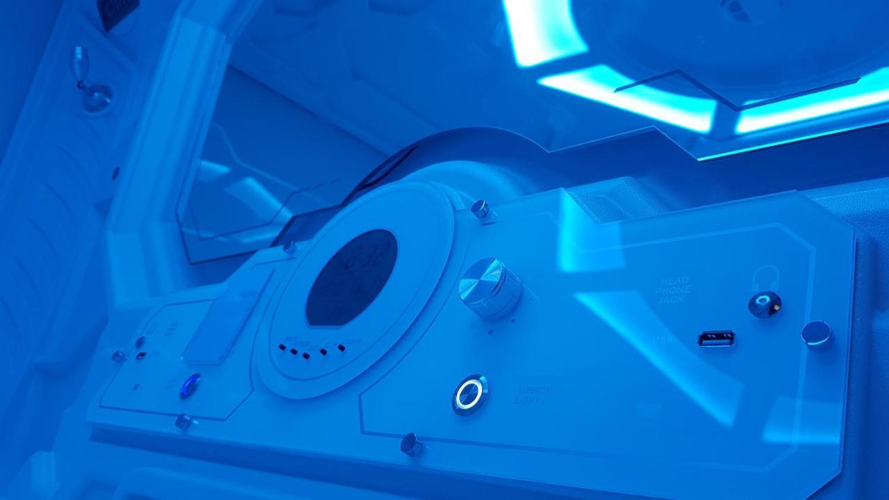 Apollo Capsule Hotel Енде Екстер'єр фото